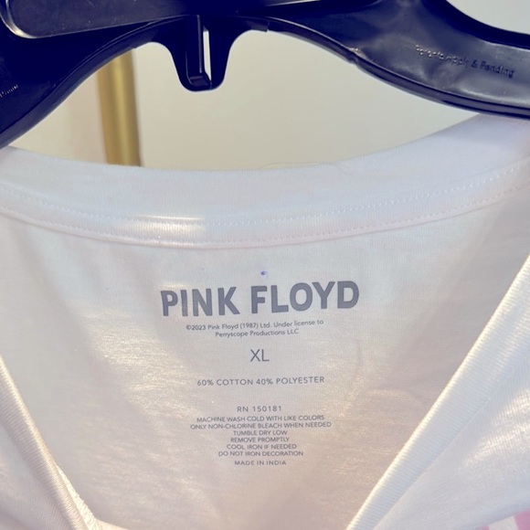 Pink Floyd oversized cropped Graphic T-Shirt NWT XL - Picture 2 of 9